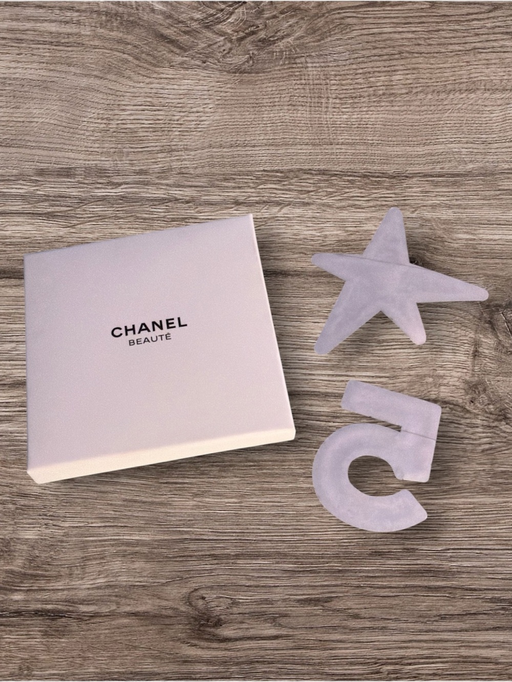 Chanel Beauty Patch Stickers - Picture 2 of 2